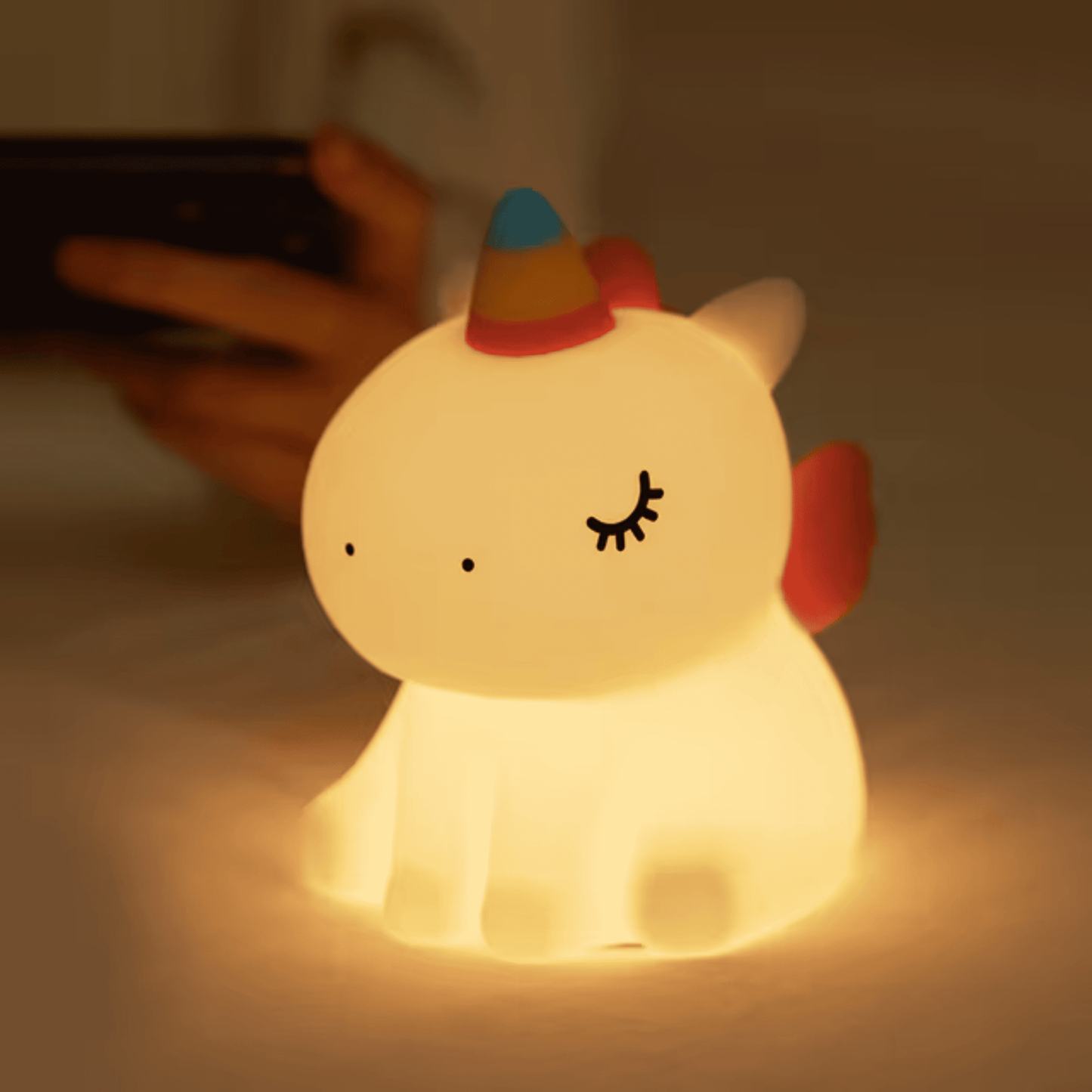 Unicornio Brillaluz – Lámpara de Ensueño para Dormitorio
